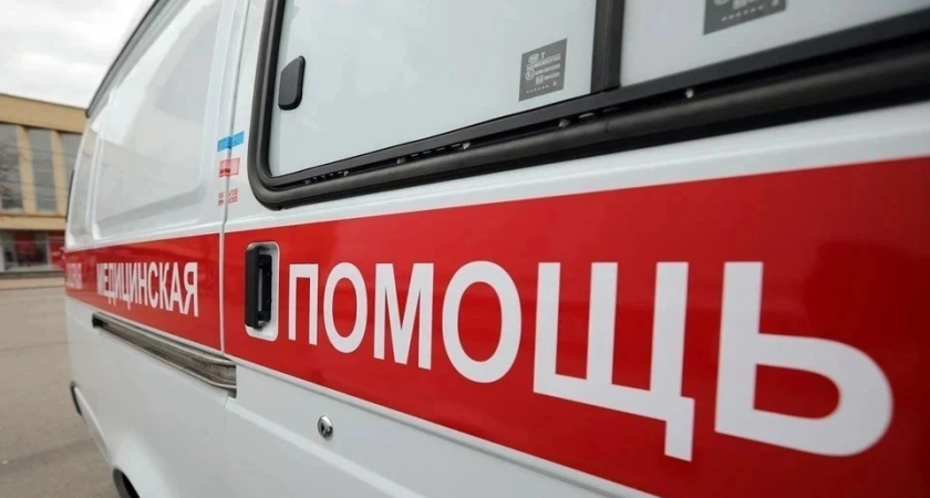 Посигналил — получи: в Симферополе водителя скорой избили за сигнал у больницы