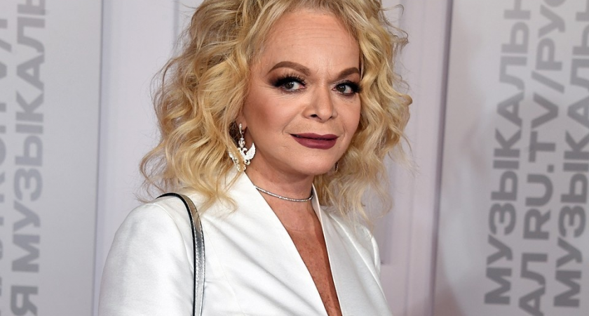 Покупательница квартиры Долиной молчит в суде ради детей