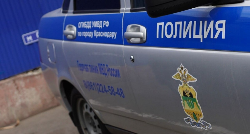 60-летний мужчина пытался затащить 15-летнюю школьницу в машину у ЖК «Дыхание»