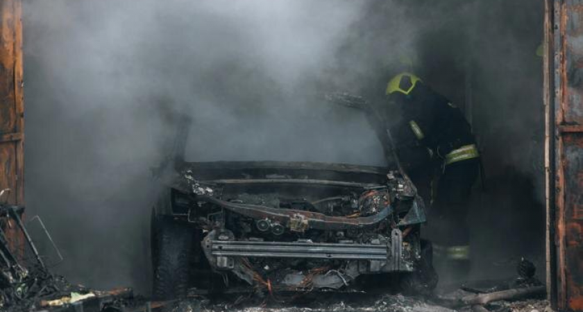 118 дронов за ночь: массированная атака на Брянщину повредила 5 машин и 4 дома