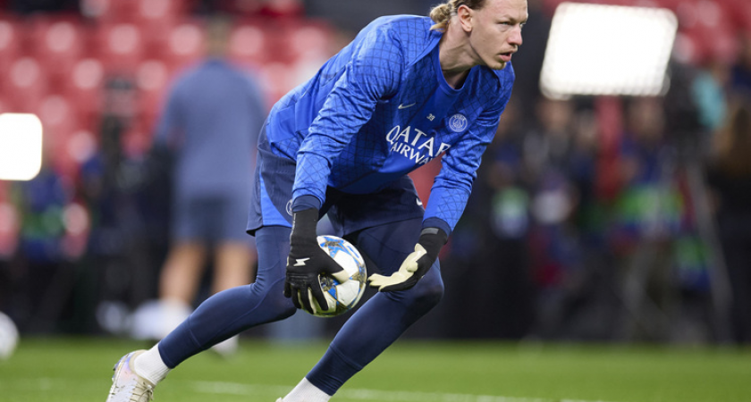 Сафонов отбил четыре пенальти и подарил ПСЖ Межконтинентальный кубок