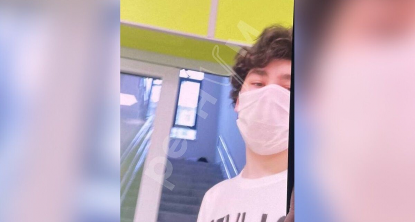 15-летний подросток с неонацистскими взглядами напал с ножом на школу в Подмосковье