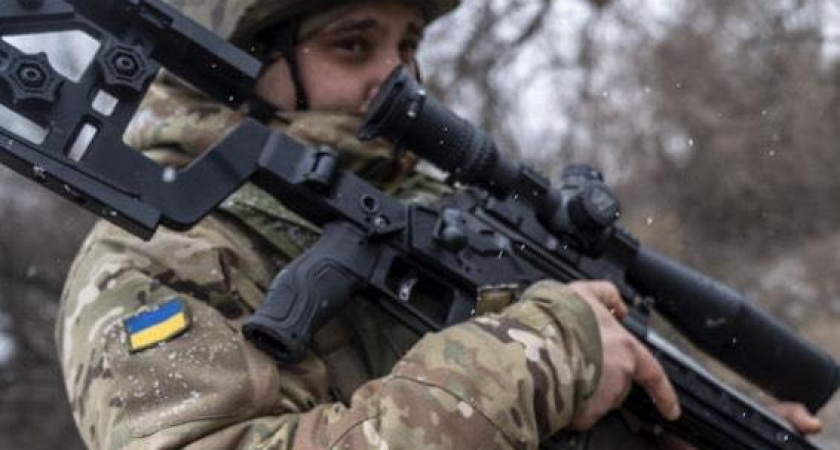 Липецк: взрывотехники очистили квартиру от обломков дрона, жители возвращаются домой