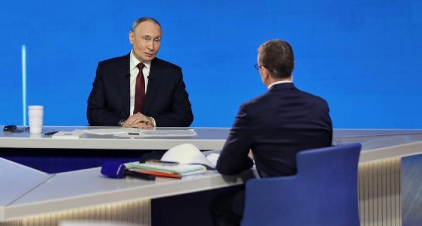 Путин извинился вдове боевика за бюрократию при назначении пенсии