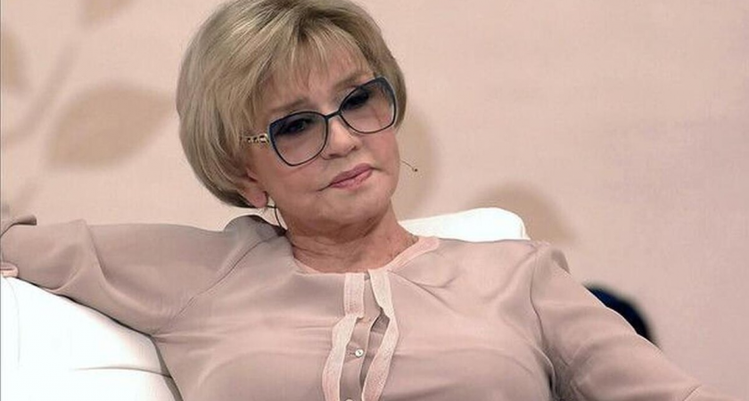 Алентова упала в обморок на прощании с Лобоцким в театре Маяковского