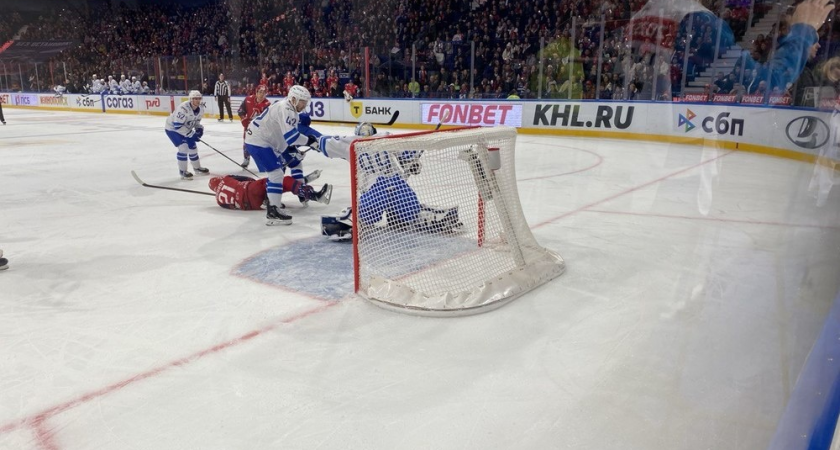 «Локомотив» потерпел домашнее поражение от «Динамо» 0:2 без Каюмова и Фрэза