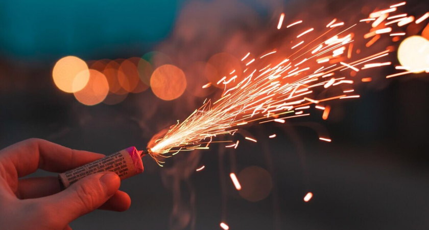 От 5 до 50 тысяч рублей: штрафы за новогодний фейерверк в России