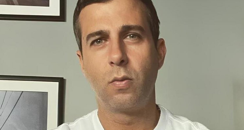 Иван Ургант запустил YouTube-канал с контентом со своих гастролей 2025