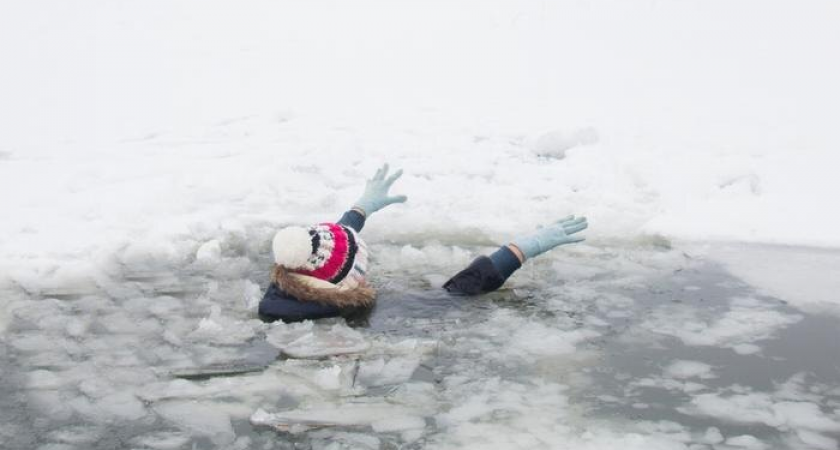 Трое детей провалились под тонкий лед в Балашихе — спасли случайные прохожие