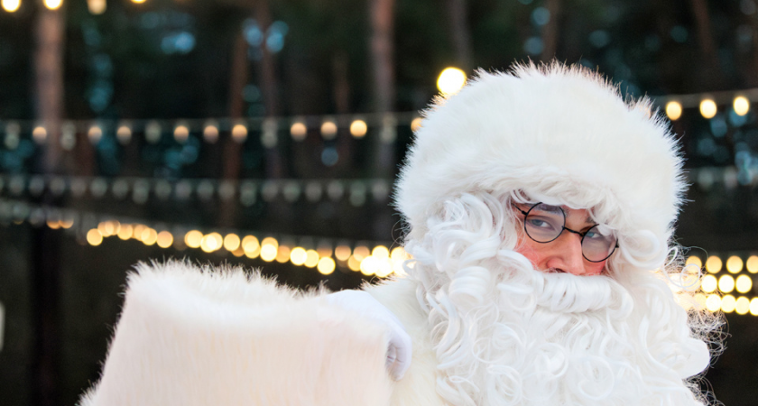 Дед Мороз на велосипеде: щелковцы в шоке от безумной поездки в снегопад