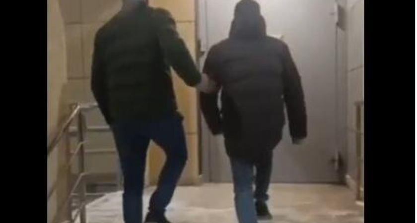 В Кудрово водитель без прав сбил женщину и двух детей и скрылся