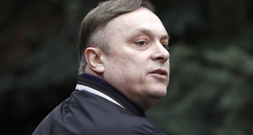 Продюсера Ласкового мая Разина арестовали заочно на два месяца