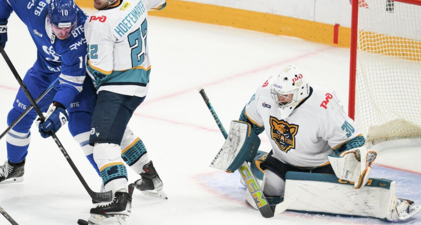 Хомченко отразил 38 бросков: «Сочи» разгромил «Динамо» 2:0 с третьим шатаутом