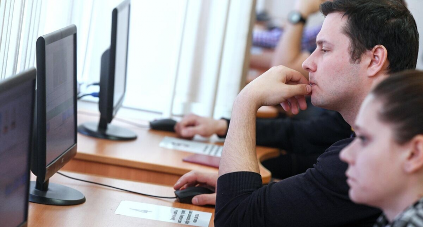 Рязанец получил 40 тысяч штрафа за «шпионскую» куртку друга на экзамене ГИБДД