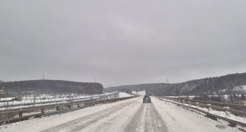 11 маршрутов из Южно-Сахалинска заблокированы из-за метели с ветром до 21 м/с
