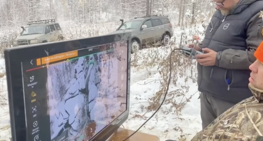 Две пещеры осмотрены, семья не найдена. Спасатели ищут Усольцевых в расселинах Белогорья