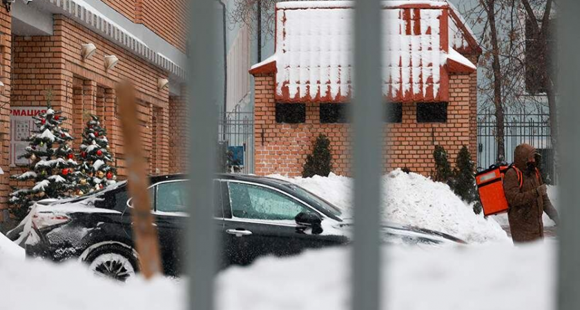 Доверенное лицо Долиной пришло без полномочий передать квартиру покупательнице Лурье