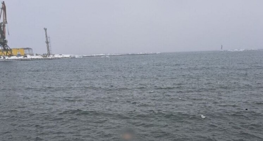 74-летняя жительница Холмска найдена мёртвой в акватории морского порта с признаками утопления