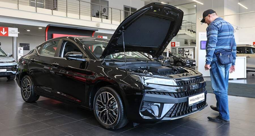 «Москвич 6» и «Москвич 3e» исчезли с полок: осталось всего 20 авто