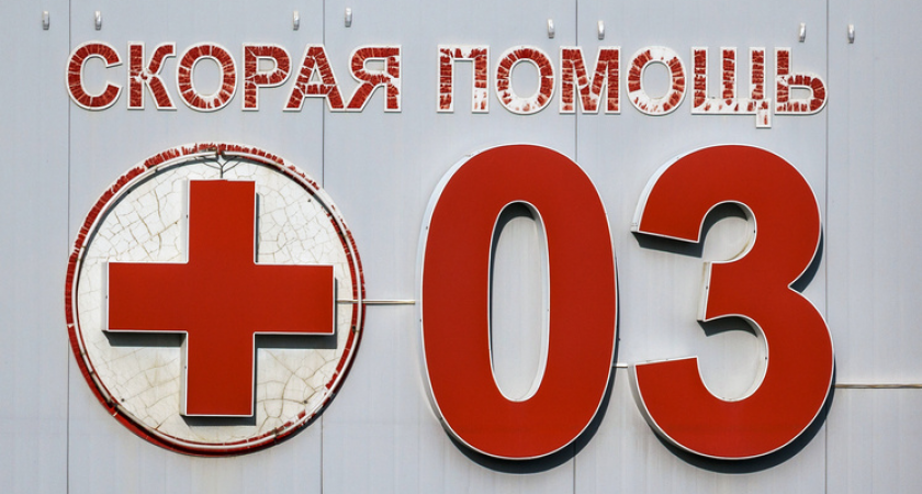 Слесарь добывающего предприятия на Сахалине упал в обморок по пути на смену