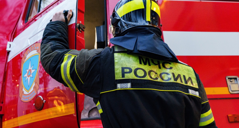 Пожар в доме 1926 года на Татарской парализовал движение в центре Москвы