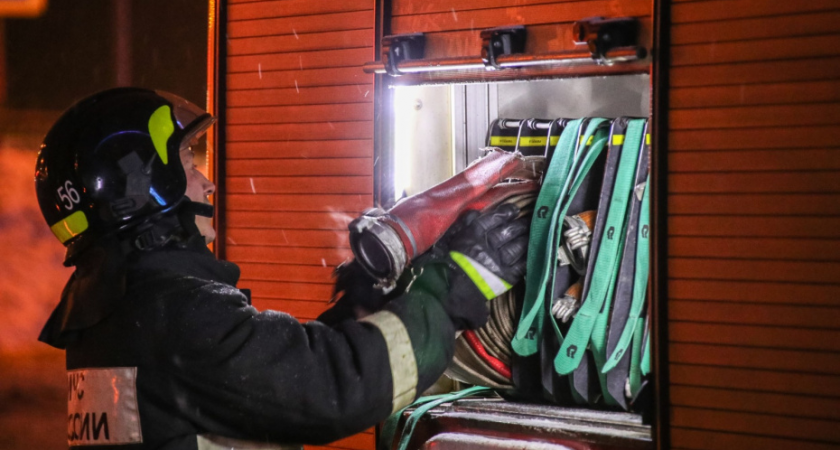 Кровавая развязка: два трупа с ножевыми ранениями найдены после пожара в доме под Дмитровом