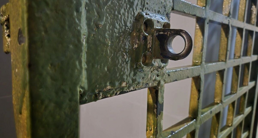 Заподозрив в краже, задушили до смерти: два охранника «Перекрестка» арестованы за убийство посетителя ТЦ