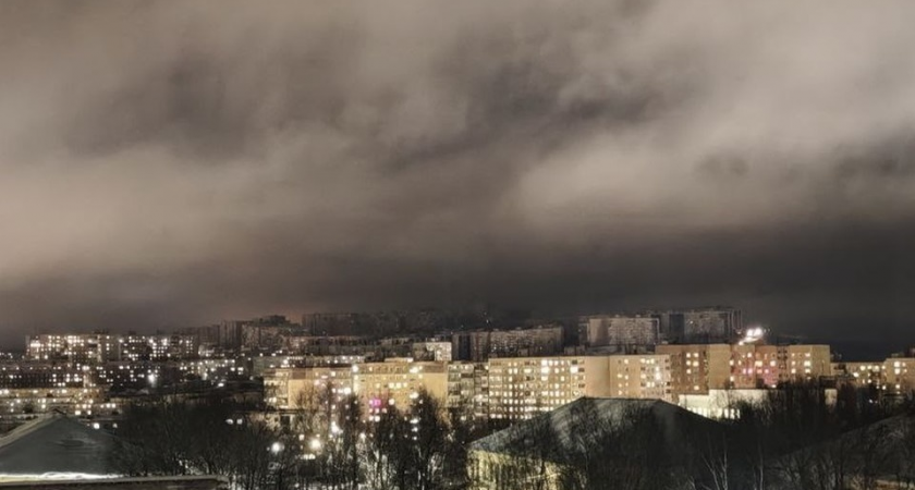Мурманск погрузился во тьму: город отключил уличное освещение ради тепло- и водоснабжения при масштабном блэкауте