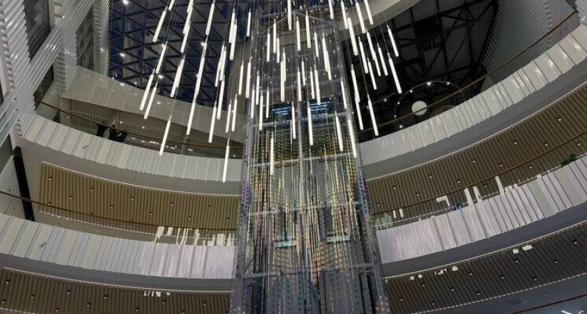 Треть площадей в «Голливуде»: новый ТРК в Петербурге не набрал аншлага после месяца работы