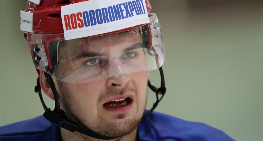 Обмен с сюрпризом: 35-летний чемпион мира Локтионов уходит из СКА в «Сибирь» с контрактом до 2027 года