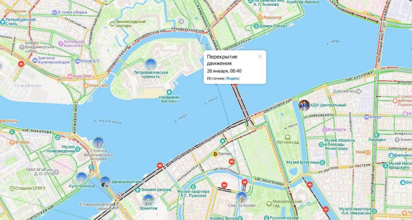Внезапное перекрытие Троицкого моста и Дворцовой: Петербуржцы избежали транспортного коллапса