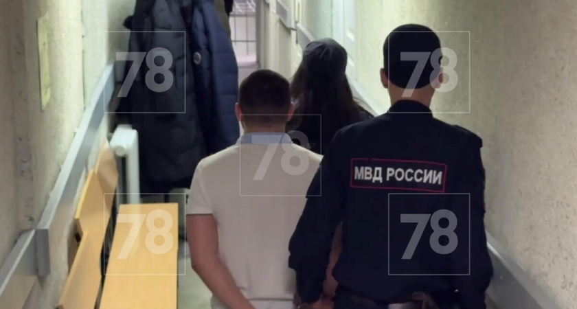 «Обещал выгодные займы, а забирал квартиры»: в Петербурге глава группировки «чёрных риелторов» получил 12 лет колонии