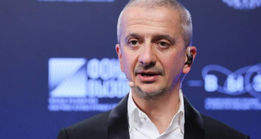 «Предательство наследия Станиславского»: 100+ выпускников МХАТ восстали против назначения Богомолова ректором