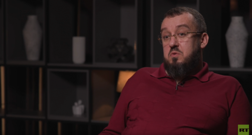 «Бренчит на гитаре в своей тусовке»: Невзлин спонсирует Пугачёву и Макаревича в Израиле