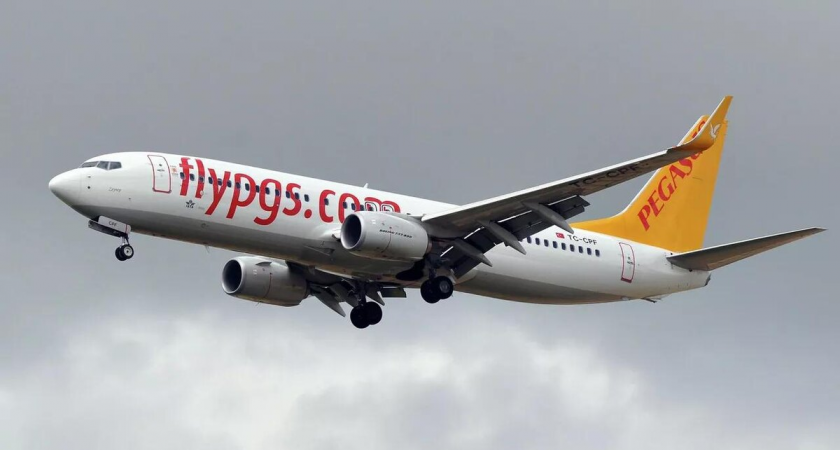 Не пустили на борт: пассажиры отсудили у Pegasus 900 тыс. рублей за сорванный рейс из Турции