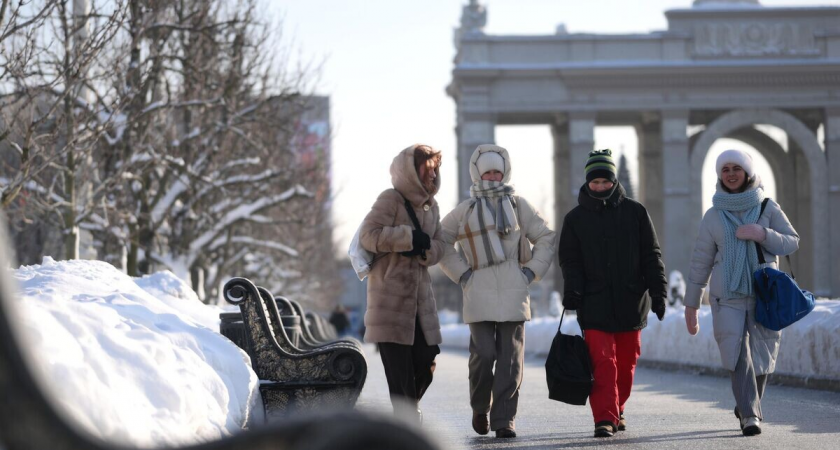 «Всего 1-2 см снега»: синоптик Фобоса предсказал Москве спокойное начало февраля после рекордного снегопада