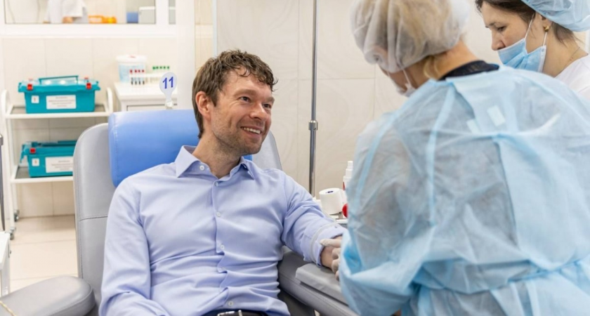 Критический дефицит крови: Алексей Вихарев и волонтёры спасают донорский банк Екатеринбурга после праздников