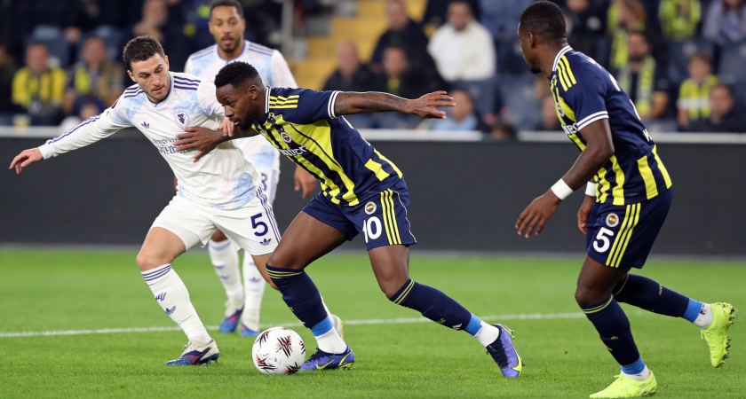 Из жаркой Саудии в снежный Петербург: Джон Дуран прошел медосмотр в «Зените» и уже познакомился с русской зимой