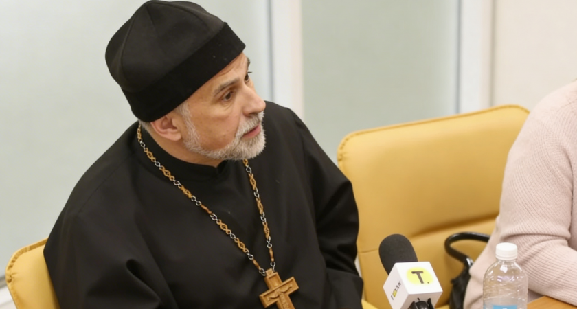 «Молитва за Telegram»: алтайский священник просит Бога вразумить чиновников, замедляющих «пространство для душевного разговора»