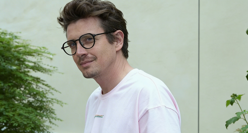 Скрывающийся в розыске журналист-иноагент Катаев* получил реальный срок за отказ маркировать публикации