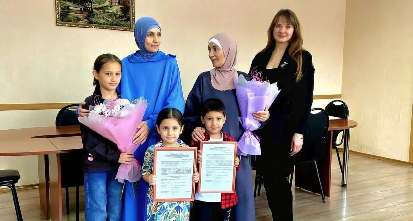 Экс-чиновник администрации Сердобска получил жилищные сертификаты для обеих жен, вызвав гнев местных жителей