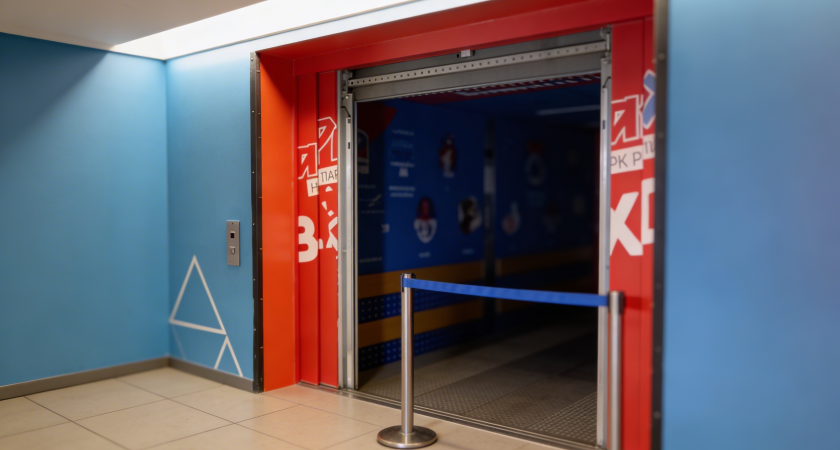 «Сползал вниз после падения с 10 этажа»: лифт с матерью и младенцем рухнул в новостройке «Новое Внуково»