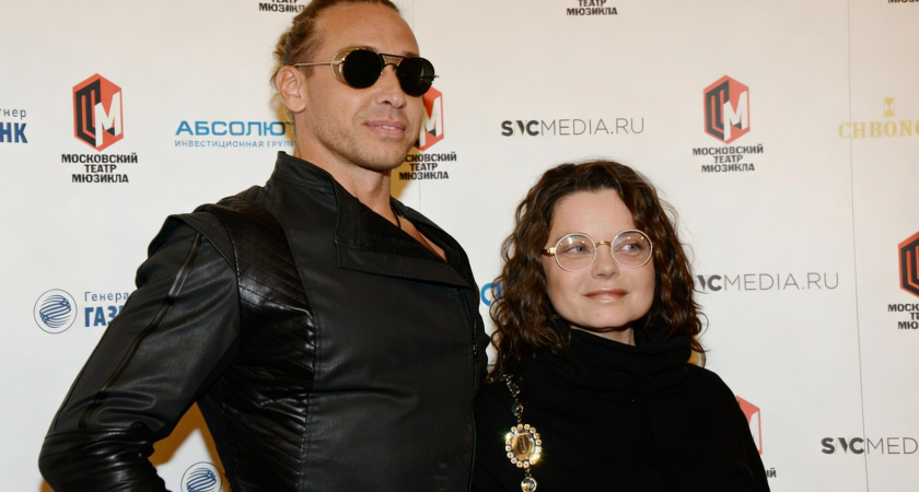 «Будет наказана вечером»: Тарзан отреагировал на неожиданное превращение Королёвой в блондинку