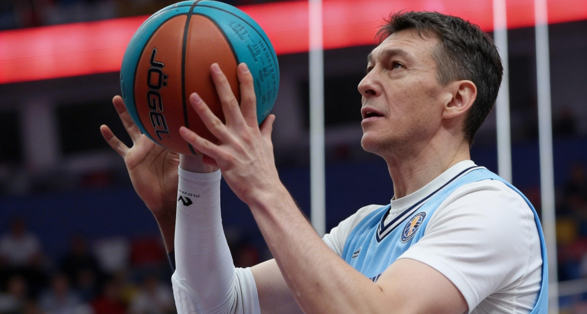 «Проехали катком»: Владимир Алекно жестко прокомментировал разгром «Зенита» от казанского суперклуба со счетом 0:3