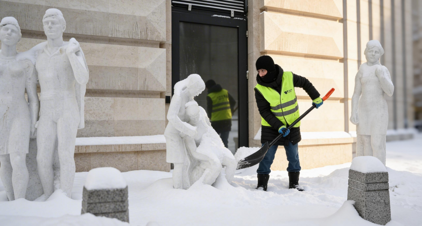 Сугробы в Москве побили рекорд всей метеоистории — 84 сантиметра