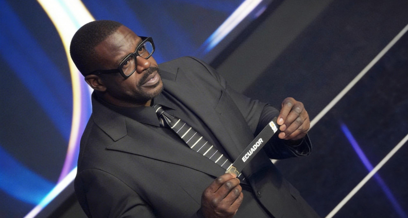 Шакил О'Нил встретился с россиянкой с ногами длиной 132 см