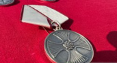 Студент из Курска посмертно награжден медалью за спасение ребенка при атаке дрона