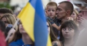Украинские мужчины выехали за границу по документам с подписью российского императора