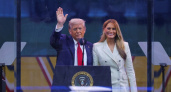 Трамп на митинге в Айове выдал, как называет Меланию в постели: «Спокойной ночи, первая леди»