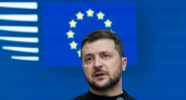 Сикорский: ЕС продолжит поставки оружия Украине, несмотря на мирные инициативы Трампа